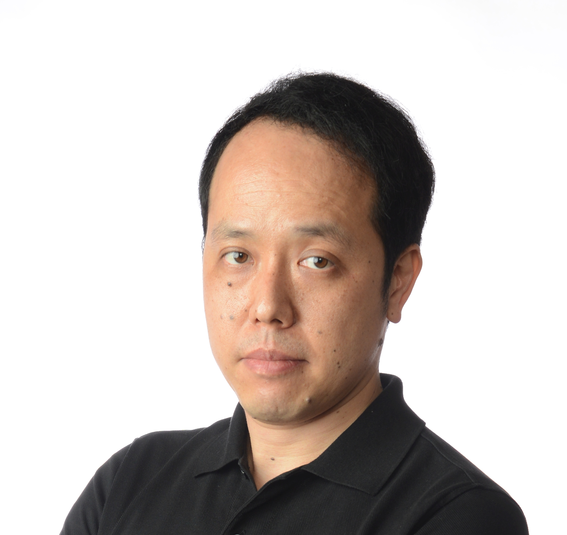 山根 伸平 氏